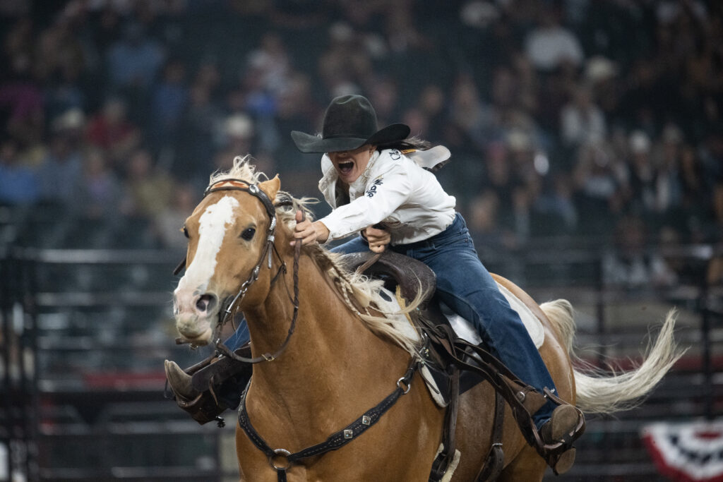 Hailey Kinsel barrel racing on JLo